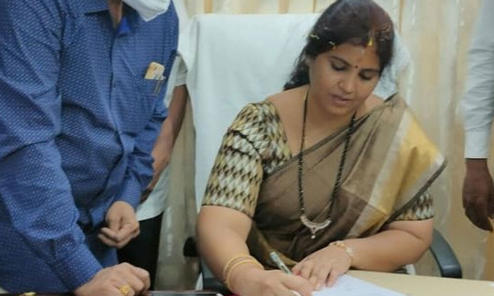 Ichchapuram YSRCP In-Charge – Piriya Vijaya